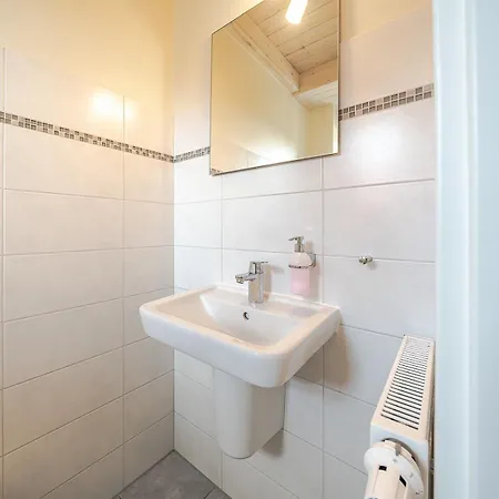 Casa de Férias Nordsee-rueckzugsort Mit Wallbox, Sauna & Gartenidylle *