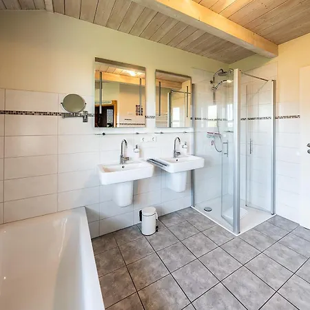 Casa de Férias Nordsee-rueckzugsort Mit Wallbox, Sauna & Gartenidylle Dagebüll