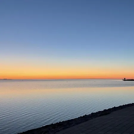 Nordsee-rueckzugsort Mit Wallbox, Sauna & Gartenidylle Casa de Férias